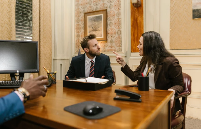 divorce lawyer